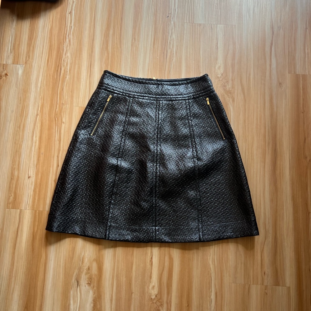 Elegant Black Textured Skirt